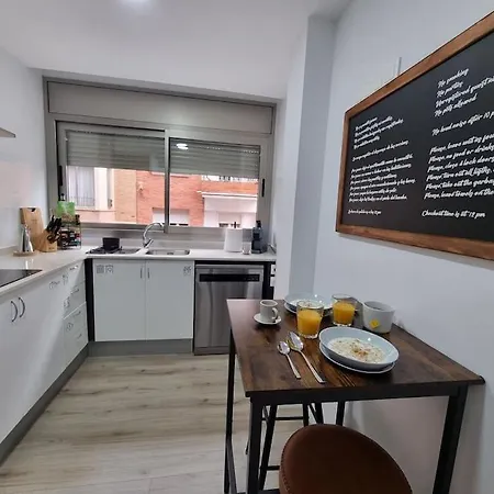 Appartamento Qehome Confort Y Parquing En El Centro De Manresa