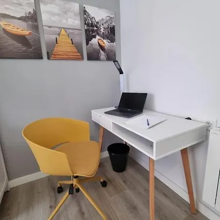 Apartment Qehome Confort Y Parquing En El Centro De