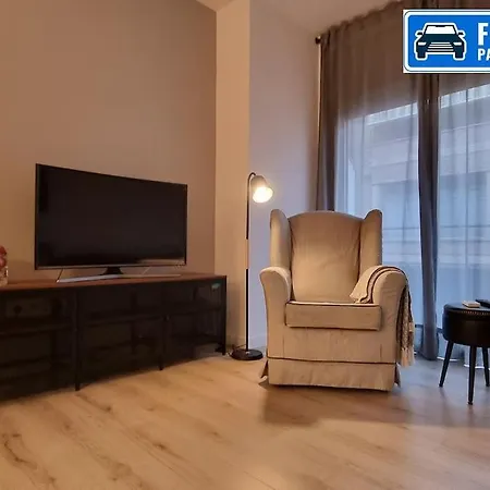 Qehome Confort Y Parquing En El Centro De Manresa