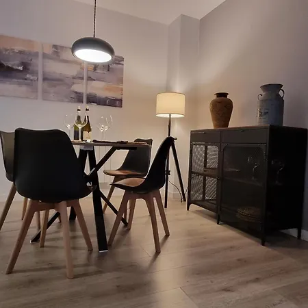 Qehome Confort Y Parquing En El Centro De *